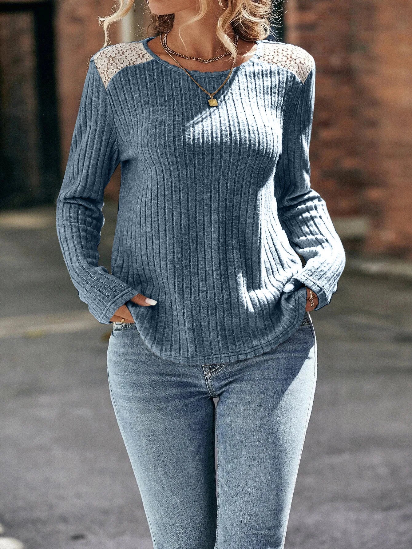 Bevel UOI - Rundhalsausschnitt Pullover für Frauen